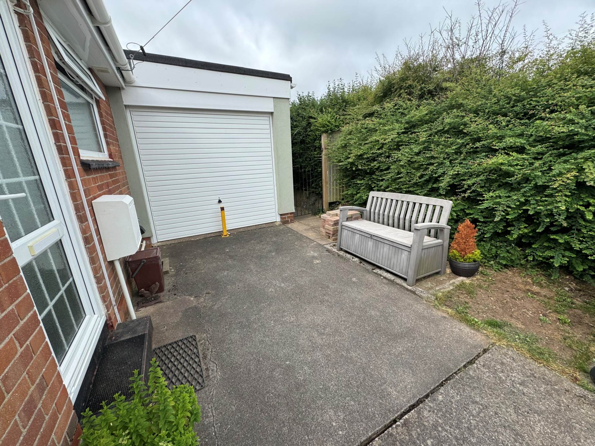 Additional Property Image 2 bedroom Bungalow for sale in Taunton 10