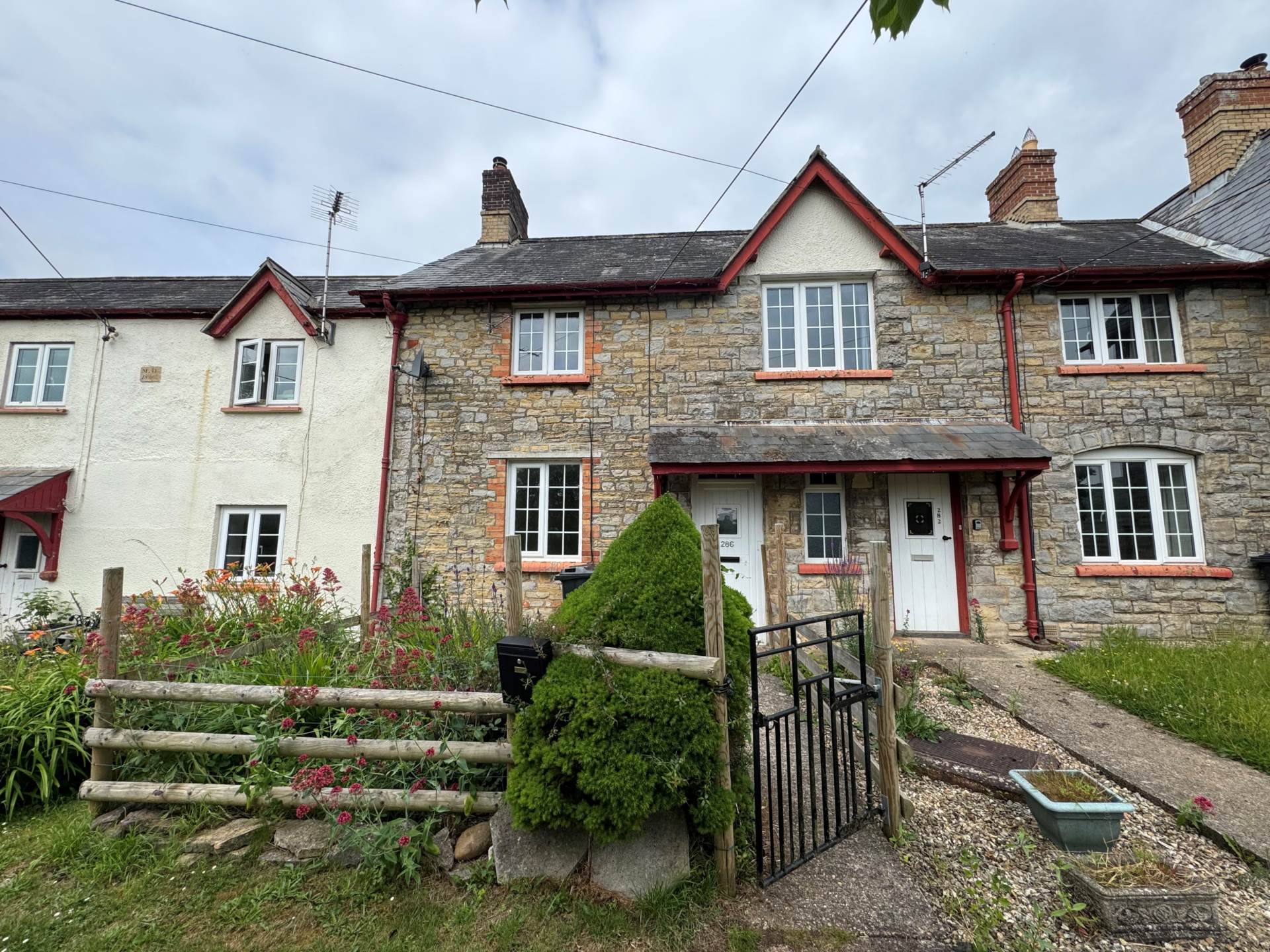 3 bedroom Cottage for sale in Taunton