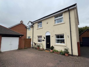4 bedroom Detached for sale in Taunton