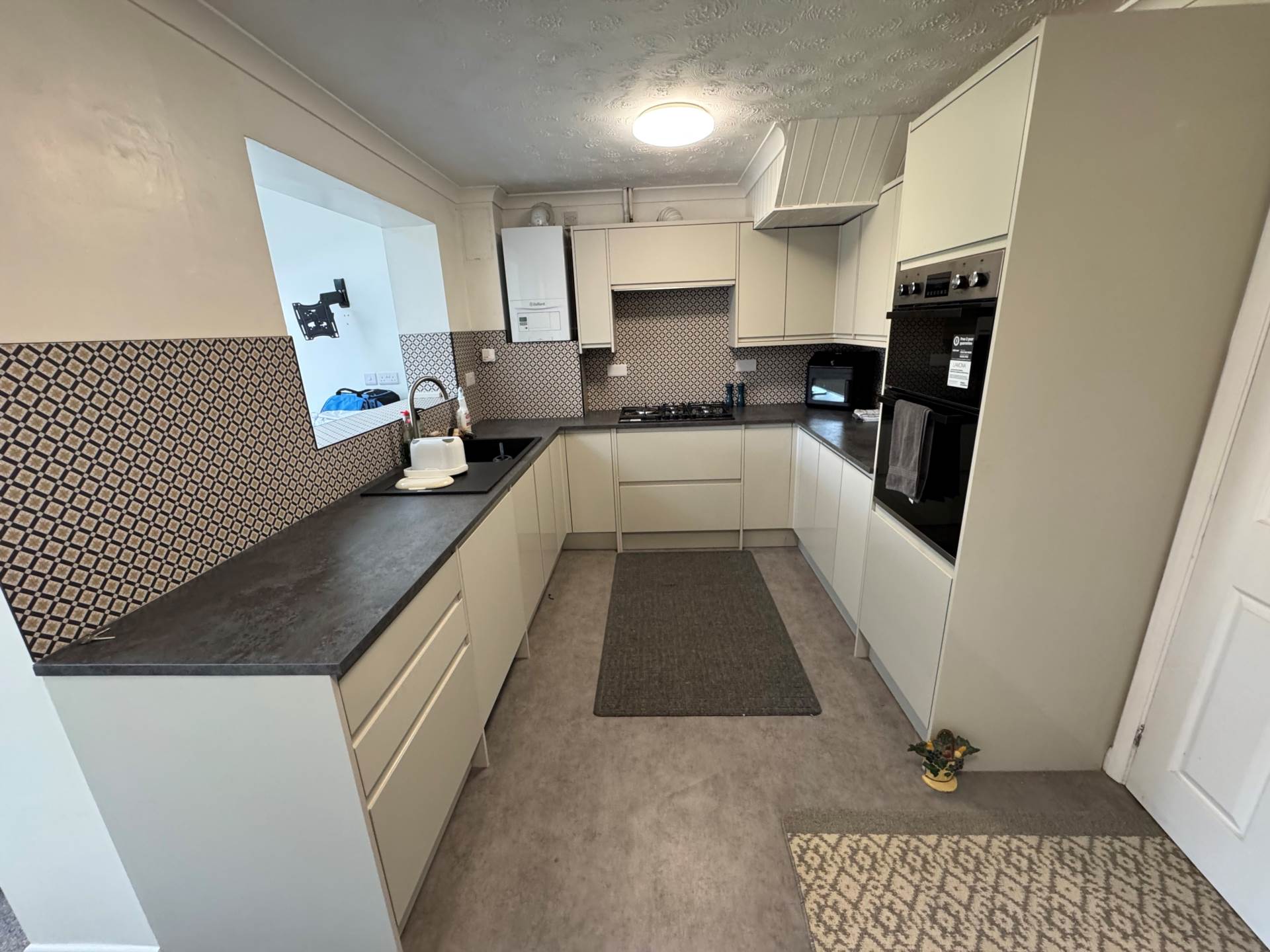 Additional Property Image 3 bedroom Semi Detached for sale in Taunton 3