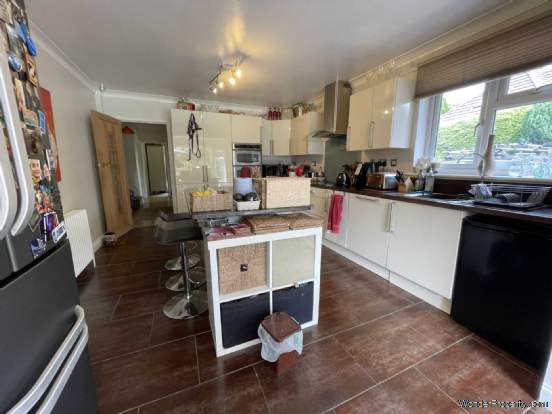 Additional Property Image 4 bedroom Detached for sale in Ferndown 3
