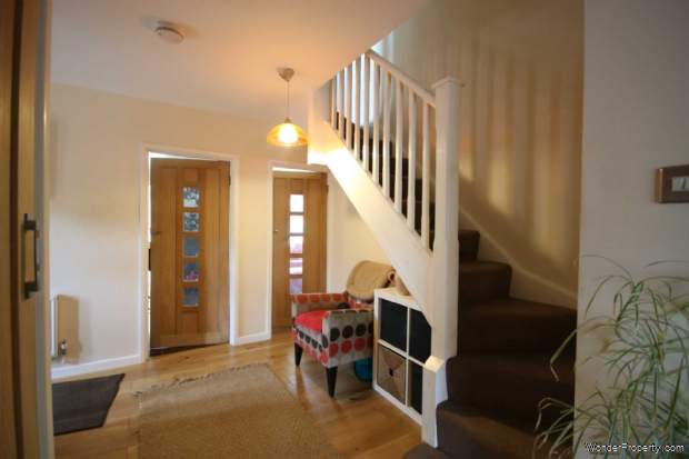 Additional Property Image 4 bedroom Detached for sale in Ferndown 5