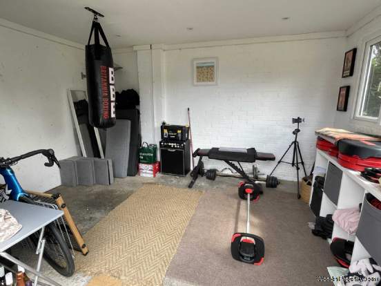Additional Property Image 4 bedroom Detached for sale in Ferndown 12