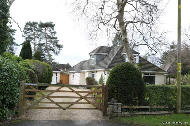 Additional Property Image 4 bedroom Detached for sale in Ferndown 15