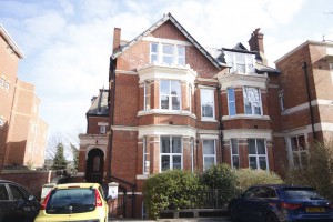 2 bedroom Apartment to rent in Bournemouth