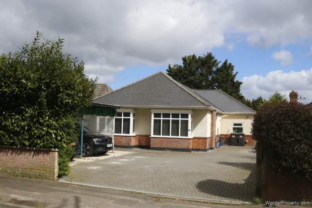 3 bedroom Detached Bungalow for sale in Bournemouth