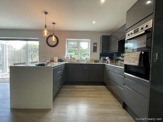 Additional Property Image 3 bedroom Detached Bungalow for sale in Bournemouth 4