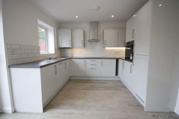 Additional Property Image 2 bedroom Detached Bungalow for sale in Bournemouth 2