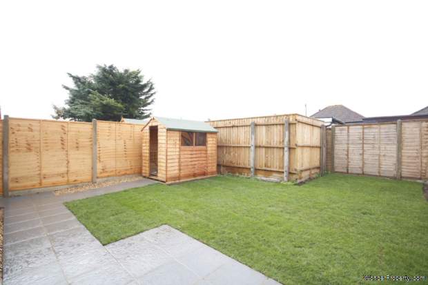 Additional Property Image 2 bedroom Detached Bungalow for sale in Bournemouth 6