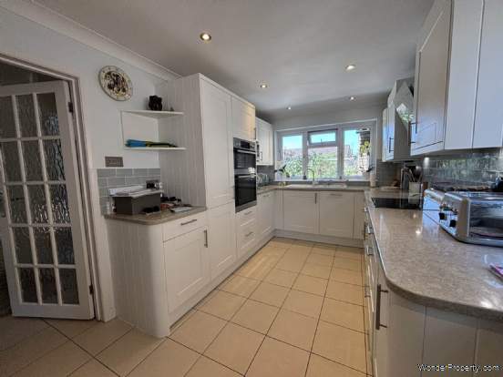 Additional Property Image 4 bedroom Detached for sale in Wimborne 5