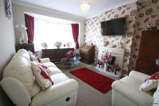 Additional Property Image 3 bedroom Detached Bungalow for sale in Bournemouth 2