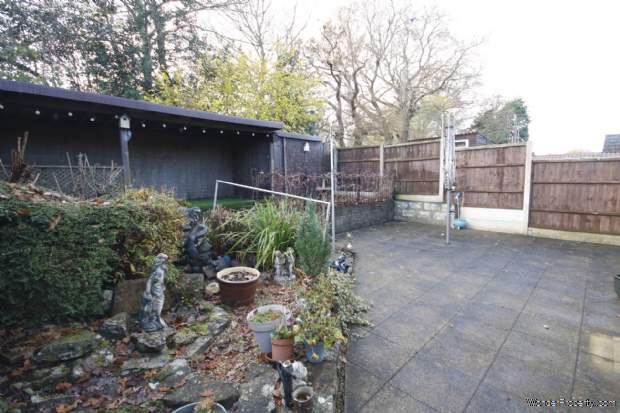 Additional Property Image 3 bedroom Detached Bungalow for sale in Bournemouth 13