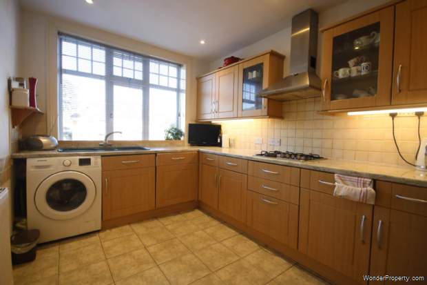 Additional Property Image 3 bedroom Apartment for sale in Bournemouth 4