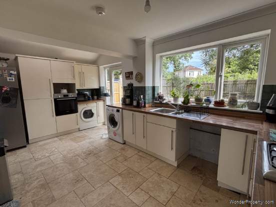 Additional Property Image 3 bedroom Detached for sale in Bournemouth 5