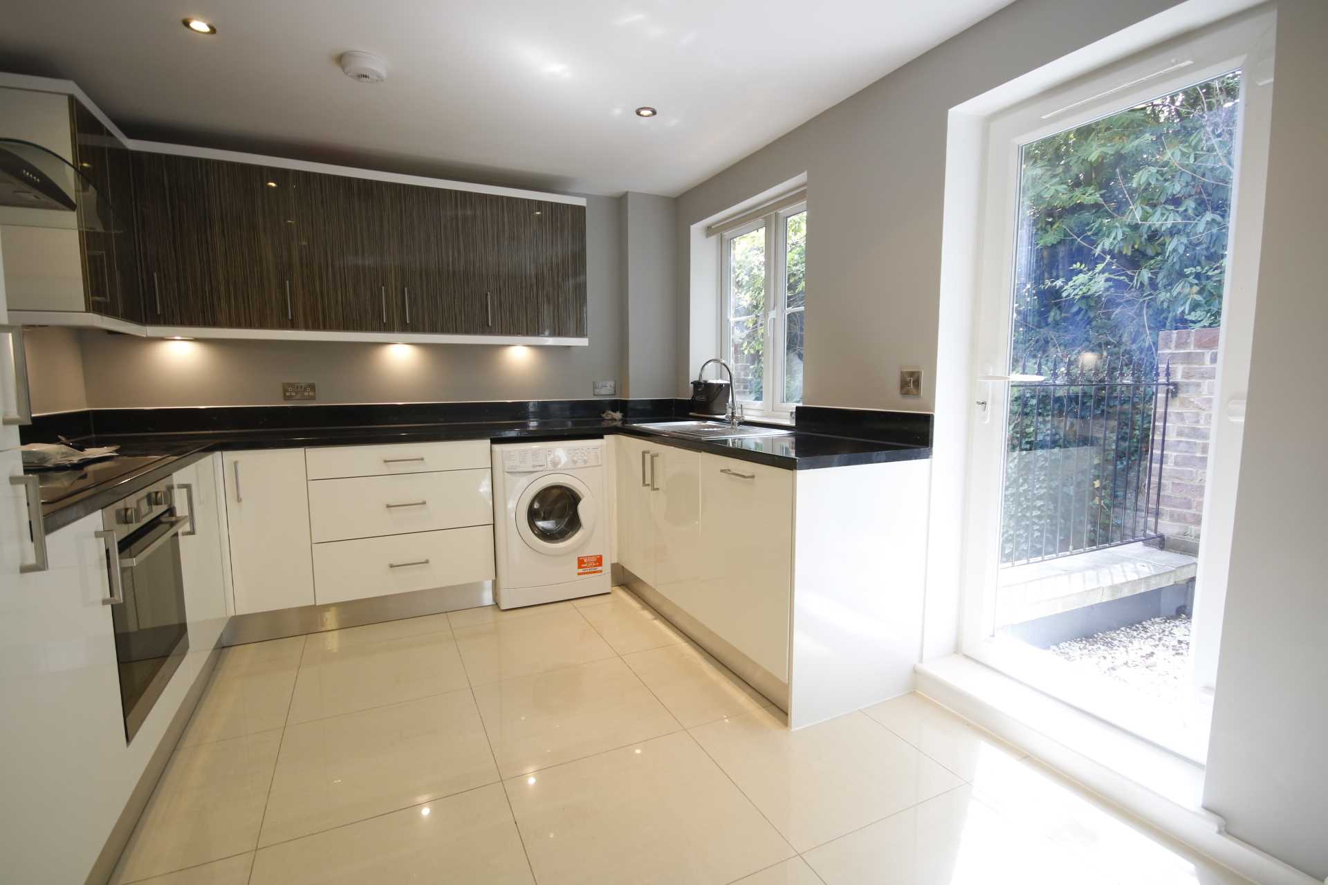 Additional Property Image 4 bedroom Town House to rent in Bournemouth 2