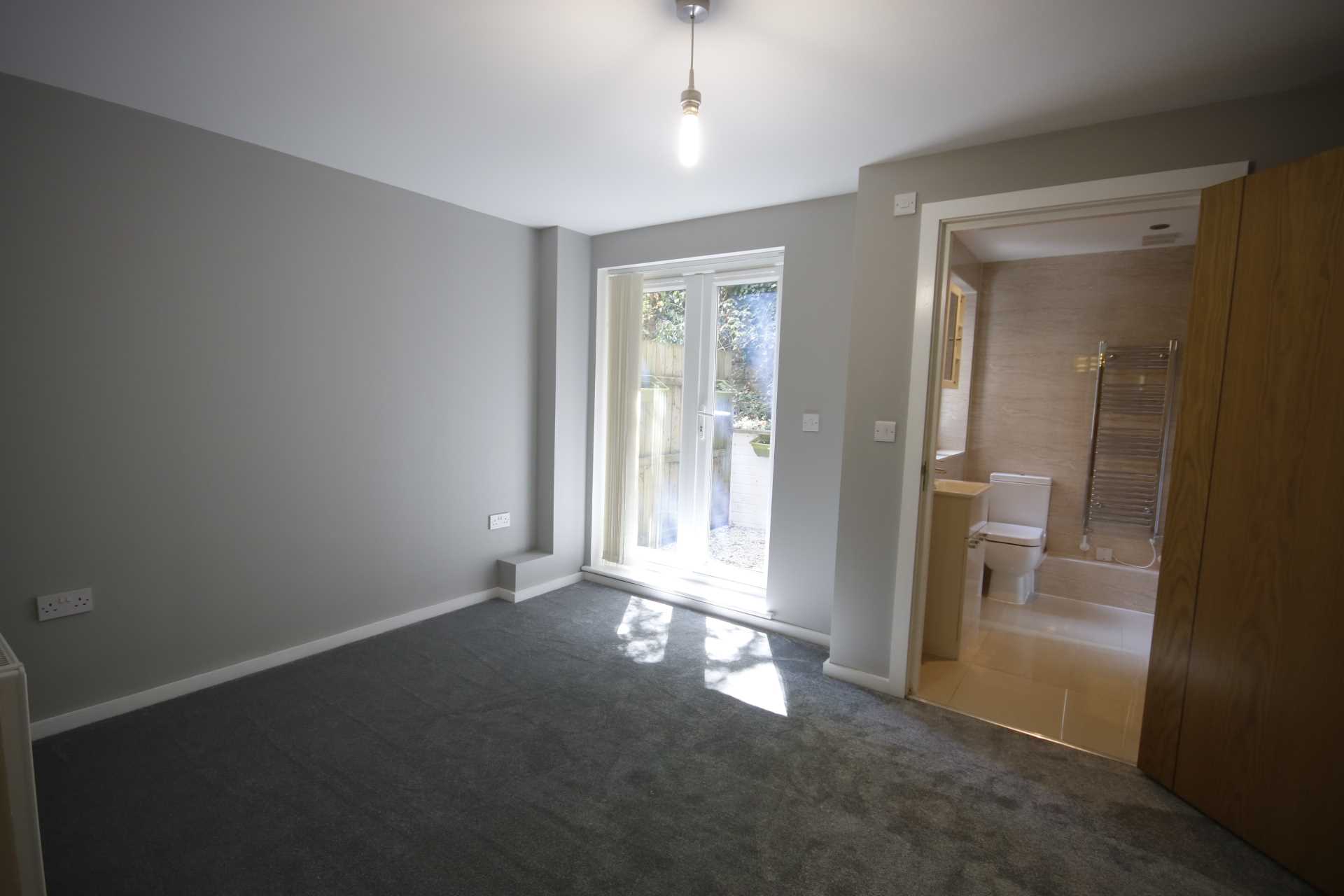 Additional Property Image 4 bedroom Town House to rent in Bournemouth 3