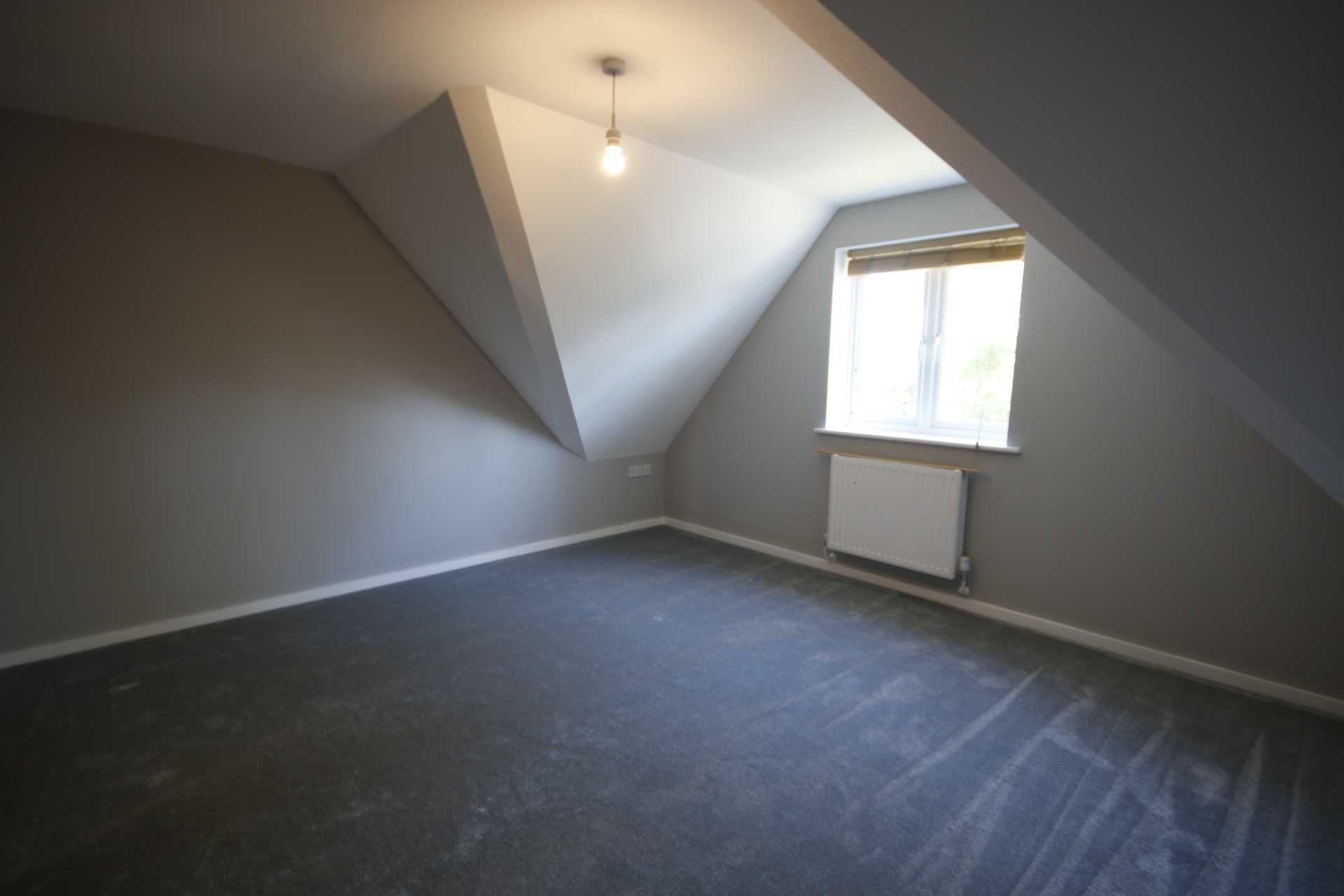 Additional Property Image 4 bedroom Town House to rent in Bournemouth 8