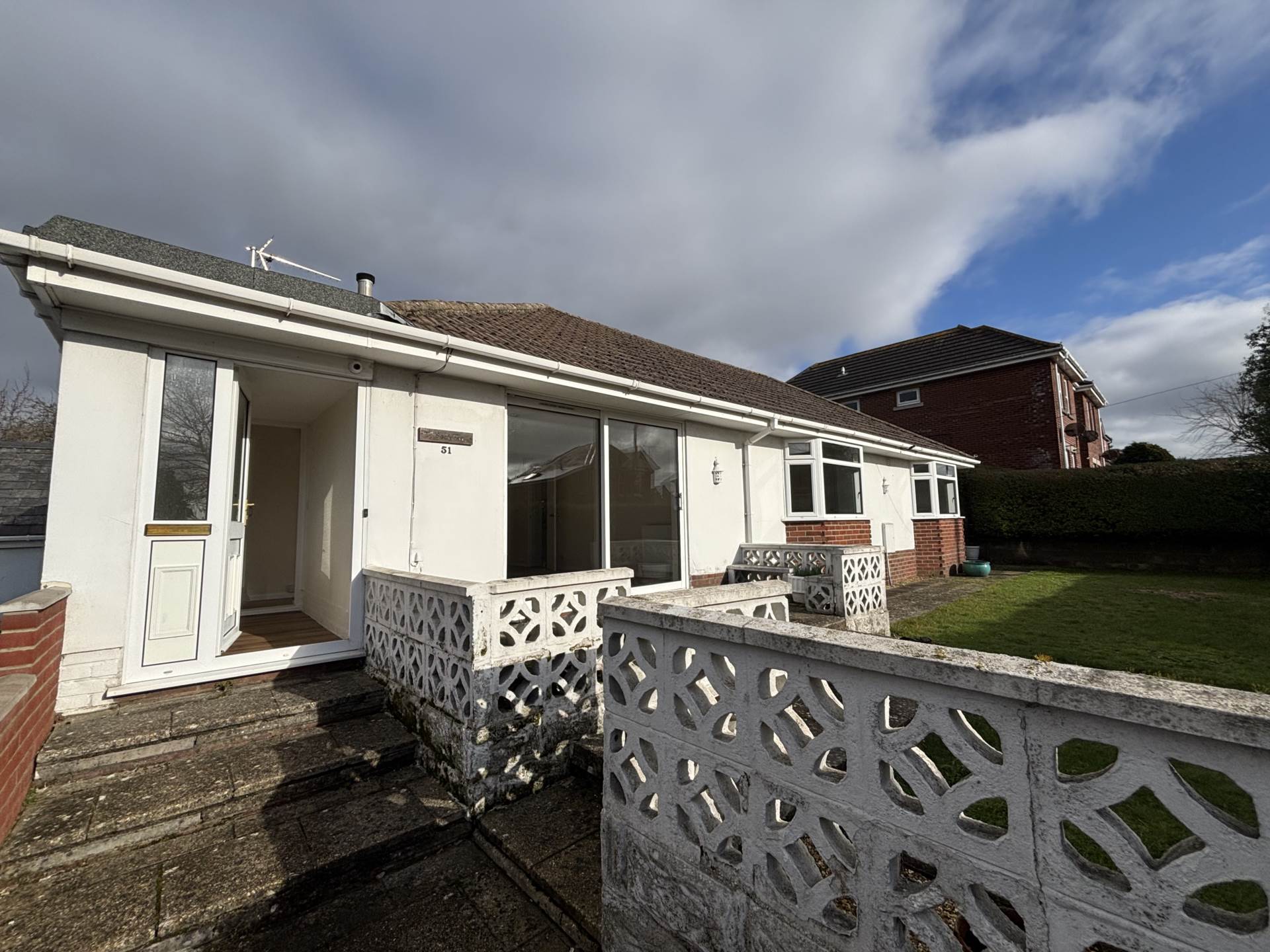 Additional Property Image 3 bedroom Bungalow to rent in Christchurch 2