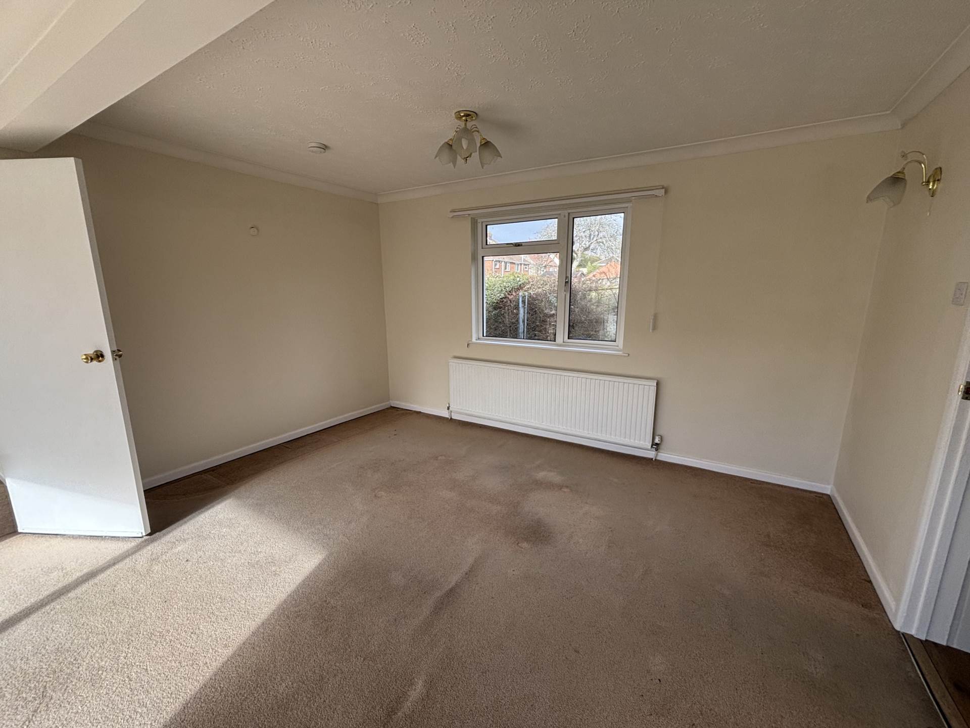 Additional Property Image 3 bedroom Bungalow to rent in Christchurch 6