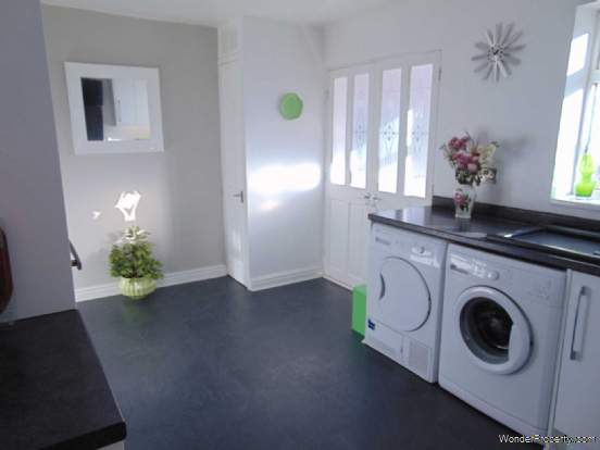 Additional Property Image 3 bedroom Semi Detached for sale in Oldham 6