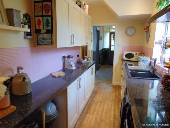 Additional Property Image 3 bedroom Semi Detached for sale in Oldham 6
