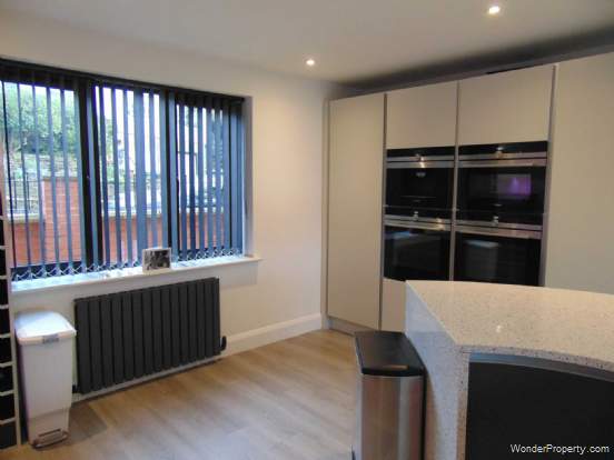 Additional Property Image 5 bedroom Detached for sale in Oldham 4