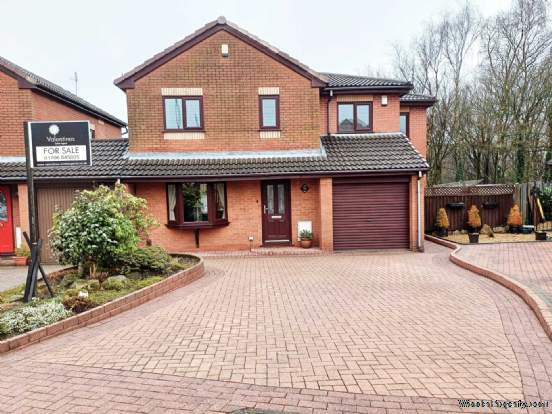 5 bedroom Link Detached House for sale in Oldham