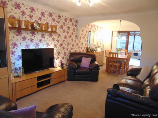 Additional Property Image 5 bedroom Link Detached House for sale in Oldham 2