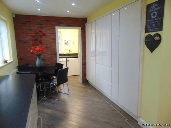 Additional Property Image 5 bedroom Link Detached House for sale in Oldham 9