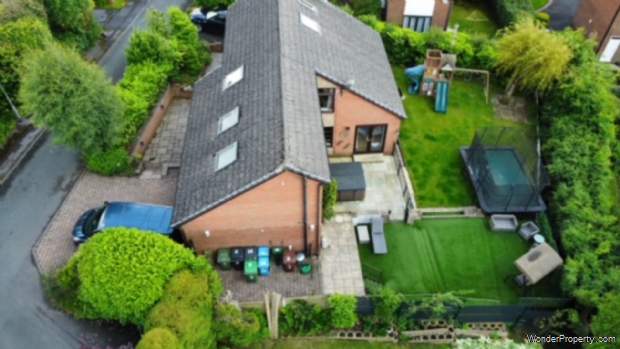 Additional Property Image 6 bedroom Detached for sale in Oldham 2