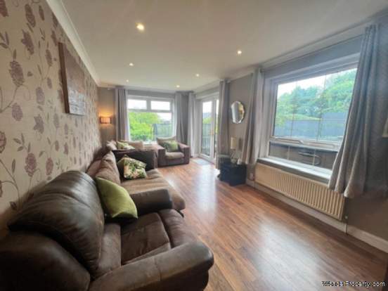 Additional Property Image 6 bedroom Detached for sale in Oldham 6