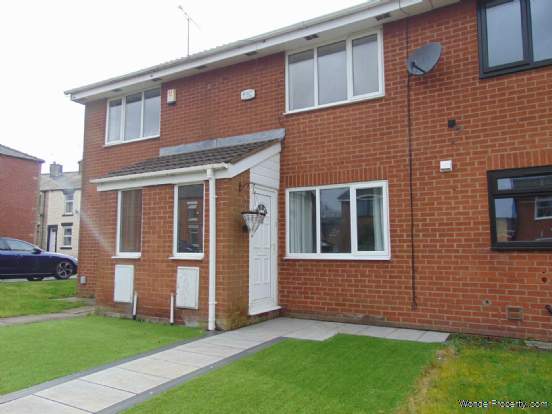 2 bedroom Terraced for sale in Oldham