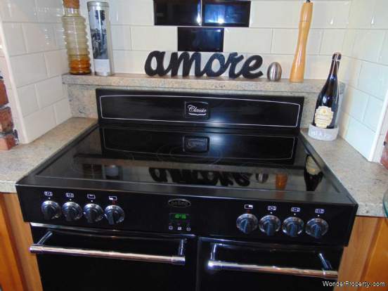 Additional Property Image 4 bedroom Semi Detached for sale in Oldham 13