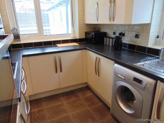 Additional Property Image 3 bedroom Semi Detached for sale in Oldham 9
