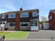 3 bedroom Semi Detached for sale in Oldham
