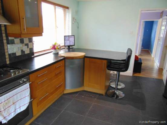 Additional Property Image 3 bedroom Semi Detached for sale in Oldham 4