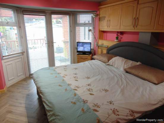 Additional Property Image 3 bedroom Semi Detached for sale in Oldham 5