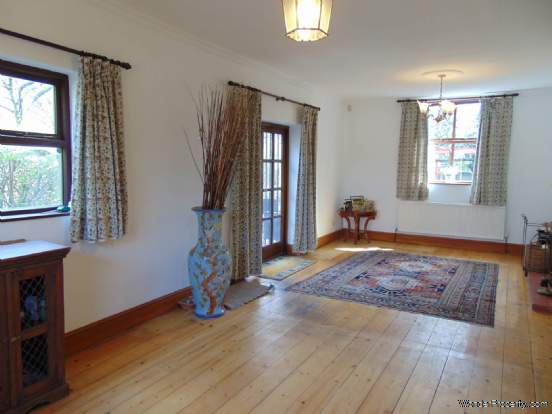 Additional Property Image 4 bedroom Semi Detached for sale in Oldham 6