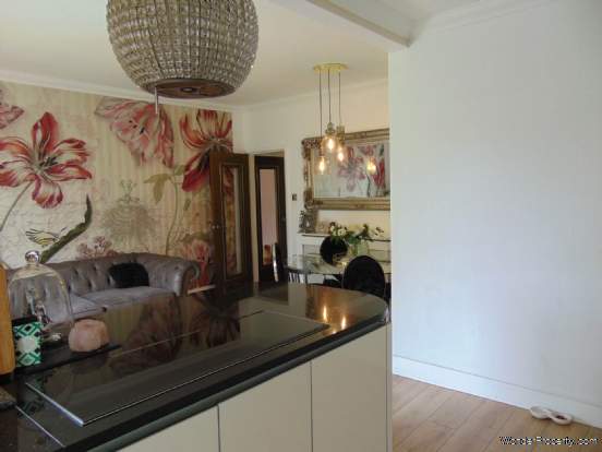 Additional Property Image 6 bedroom Detached for sale in Oldham 2