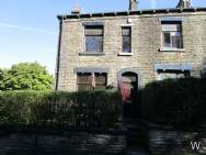 3 bedroom Terraced for sale in Oldham