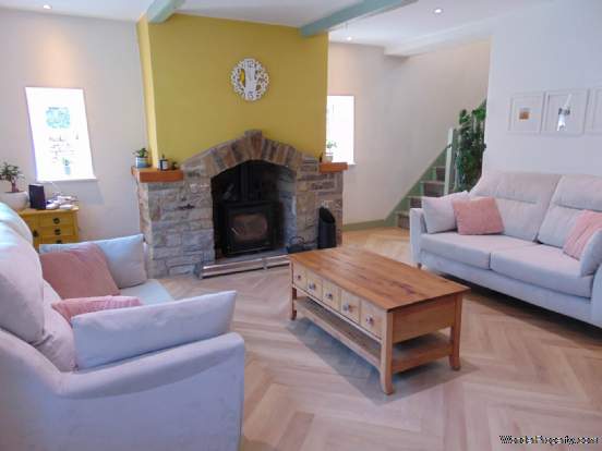 Additional Property Image 5 bedroom Cottage for sale in Oldham 3