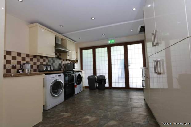 Additional Property Image 1 bedroom House Share to rent in Coventry 8