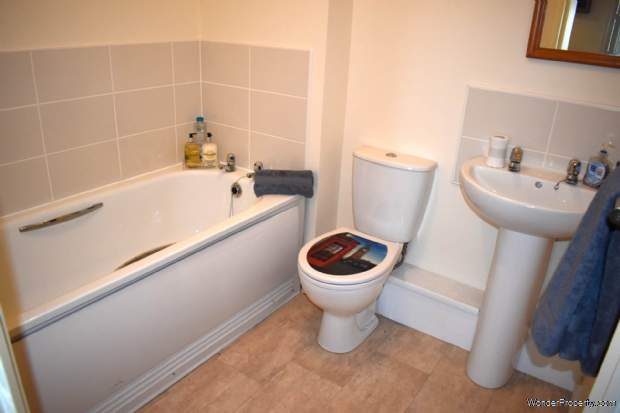 Additional Property Image 2 bedroom Apartment for sale in Bolton 15
