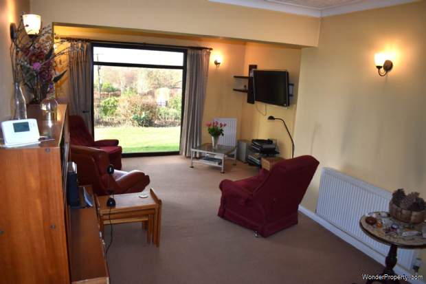 Additional Property Image 4 bedroom Detached Bungalow for sale in Bolton 12