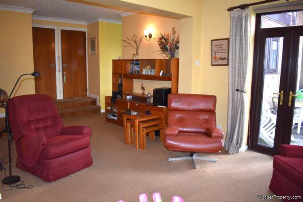 Additional Property Image 4 bedroom Detached Bungalow for sale in Bolton 7