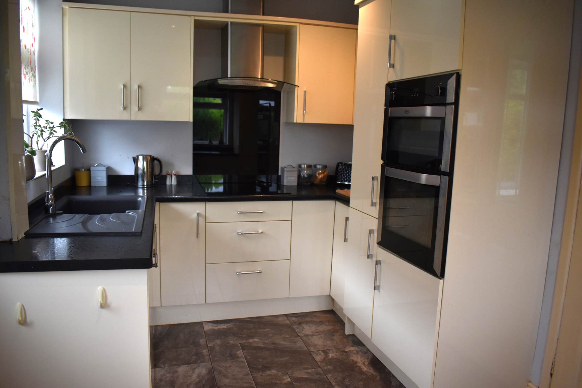 Additional Property Image 2 bedroom Detached Bungalow for sale in Bolton 6