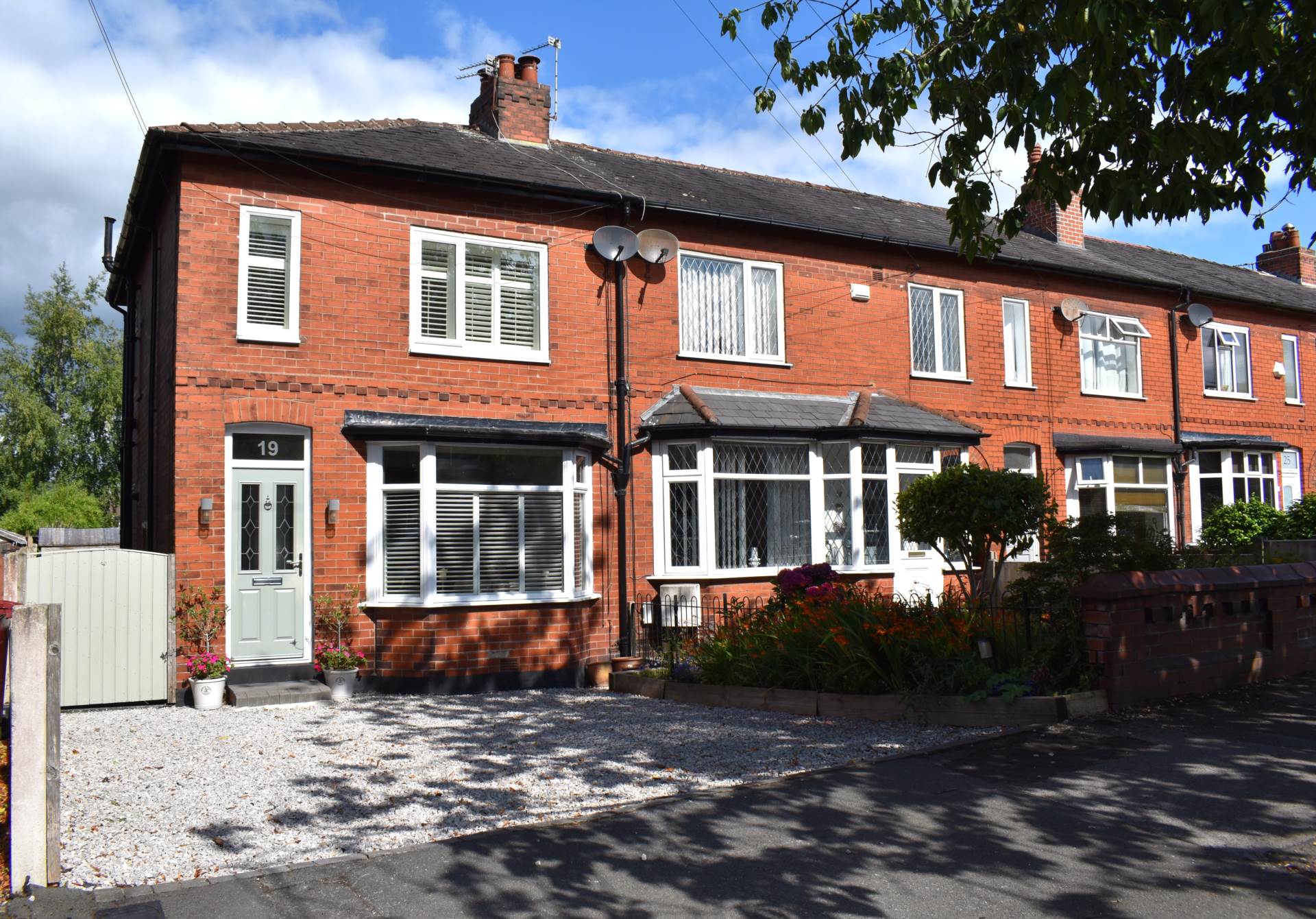 2 bedroom End of Terrace for sale in Bolton
