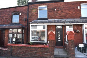 2 bedroom Terraced for sale in Bolton
