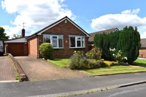 2 bedroom Detached Bungalow for sale in Bolton