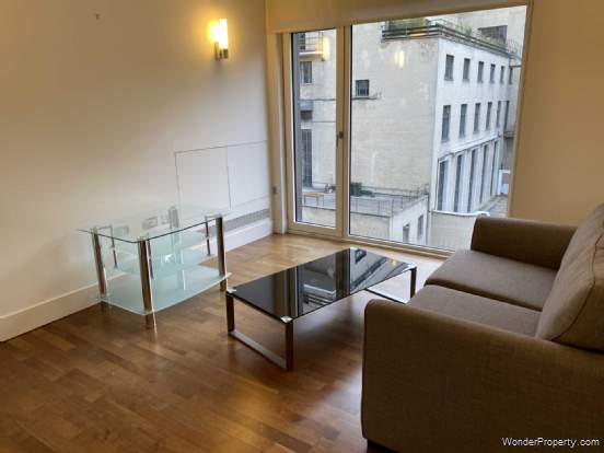 1 bedroom Apartment to rent in London